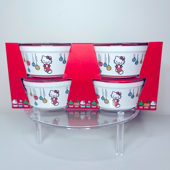 Hello Kitty Christmas Ramekins Set of 4 - Ornament design - Picture 1 of 2